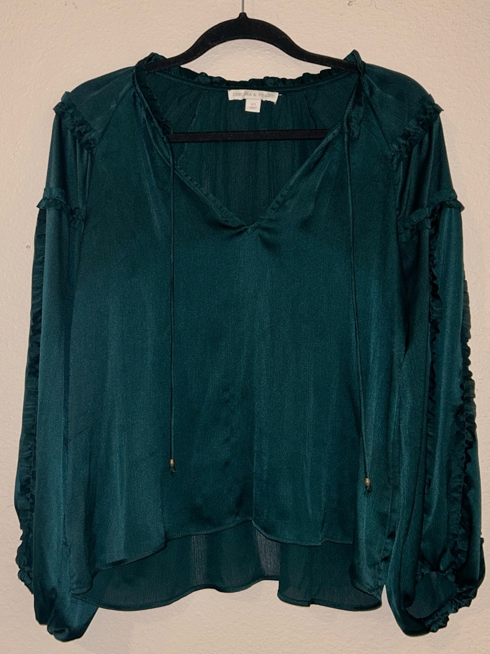Dillards Emerald Green Satin Ruffle Peasant Blouse - XS
